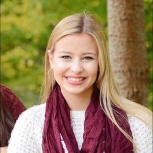 Meet your Posher, Julia